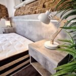 Respaldo de Cama con mesitas flotantes